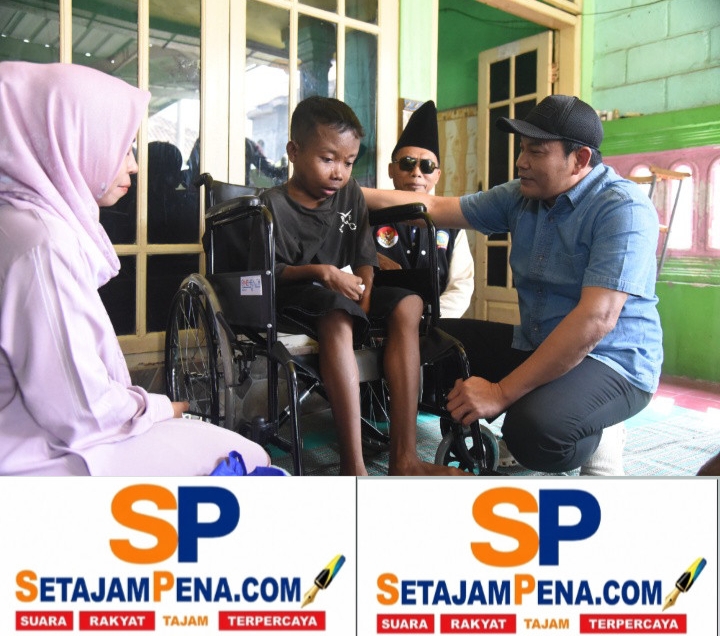 Bupati Sidoarjo Subandi Blusukan ke Jabon Serahkan Bantuan Empat Kursi Roda dan Benahi Dua Rumah